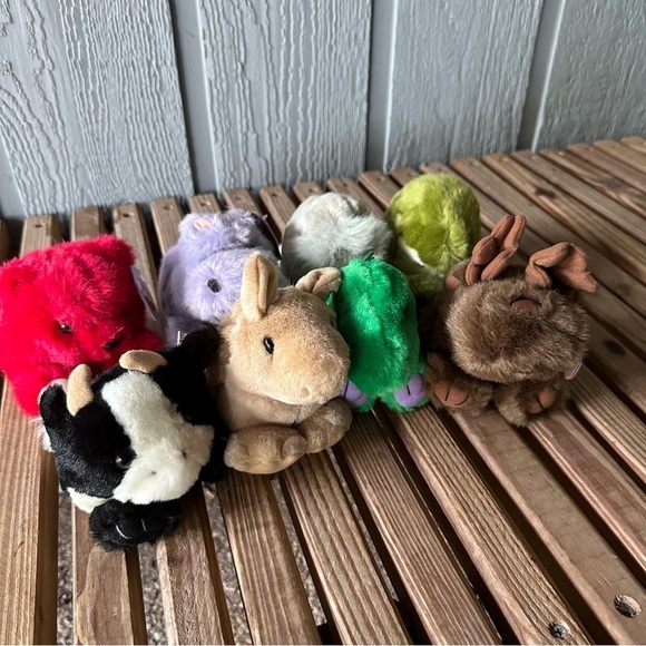 Puffkins Lot of 8 Stuffed Animals Plush Cow Kangaroo Walrus Hippo Bear Dinosaur - Picture 2 of 8